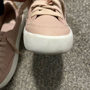 Sperry Plusher sneaker Size 7.5 - worn only a couple of times -great condition